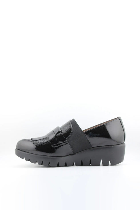 Wonders Platform Loafers with Fringe Detailing